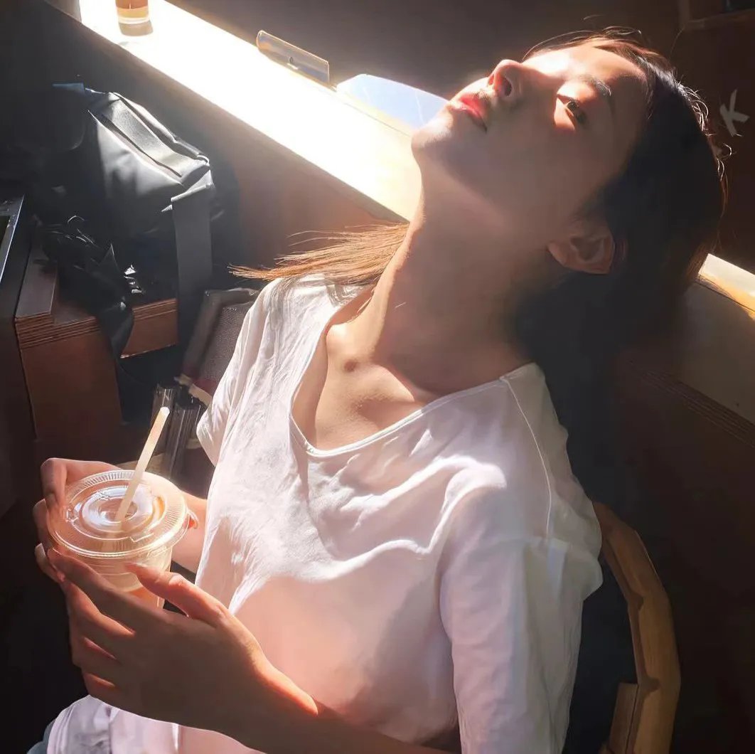夜之河 高清封面