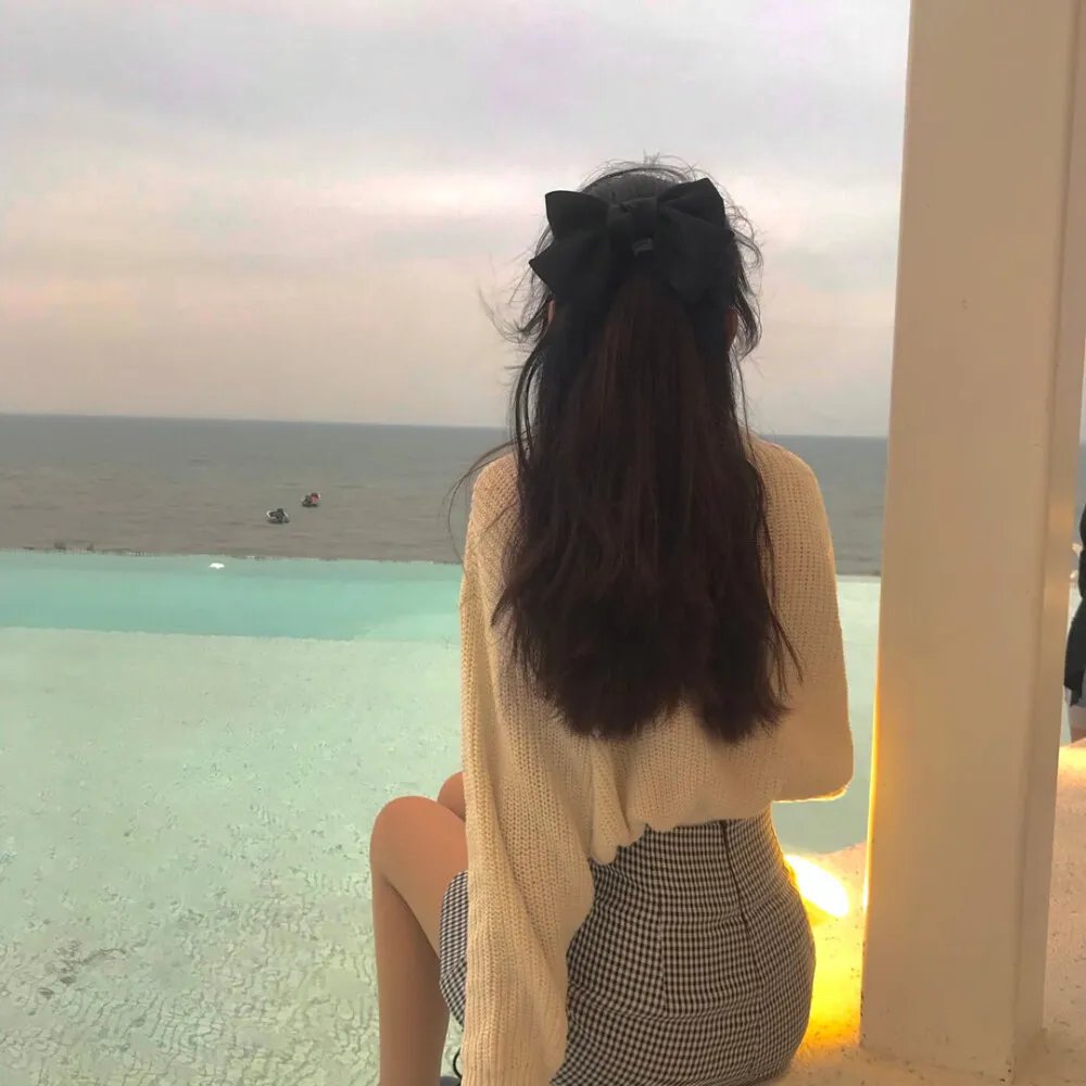 女孩们在那年夏天 高清封面